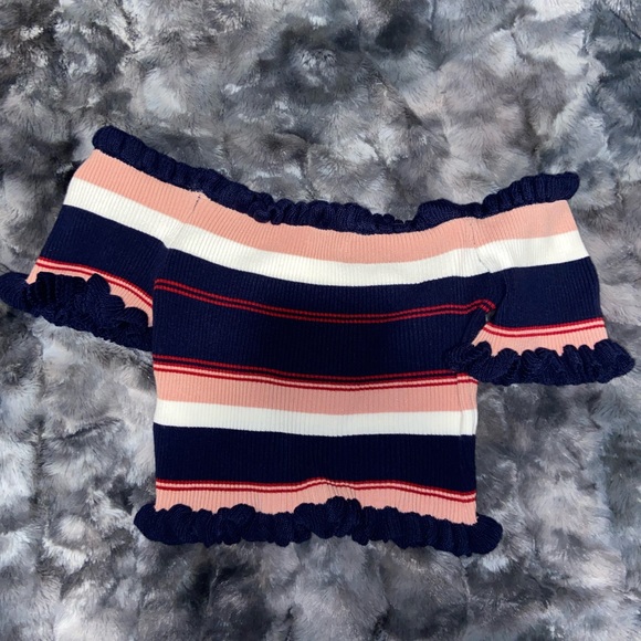 Crop top - Picture 2 of 3